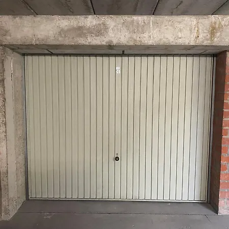 Apartment In Near The Beach, Cleaning Included