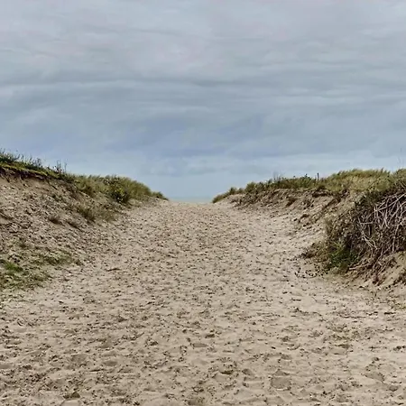 Apartment In Near The Beach, Cleaning Included Nieuwpoort